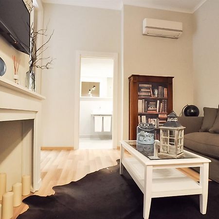 The Royals Experience Bed & Breakfast Napoli Bagian luar foto