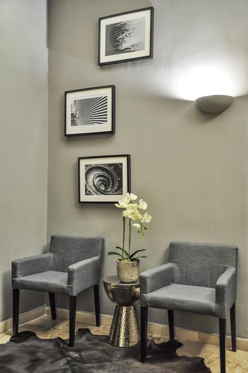 The Royals Experience Bed & Breakfast Napoli Bagian luar foto