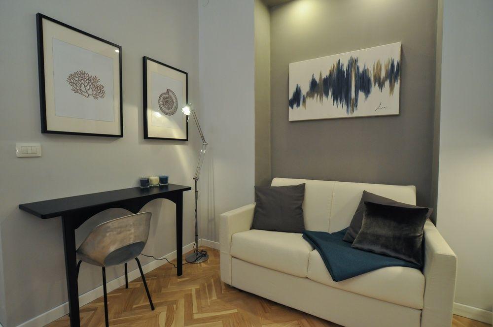 The Royals Experience Bed & Breakfast Napoli Bagian luar foto